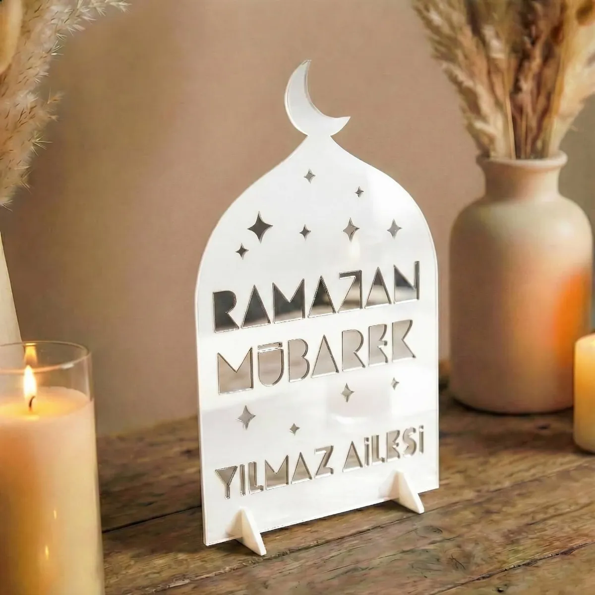 Kişiye Özel Ramazan Dekoru · Aile İsimli Geometrik · Dış Beyaz iç Gümüş