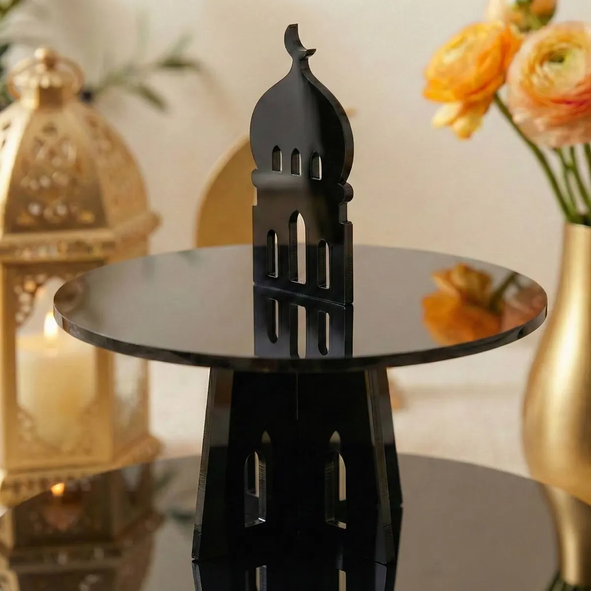 Dome and Round Serving Stand · Dome and Round Serving Stand
